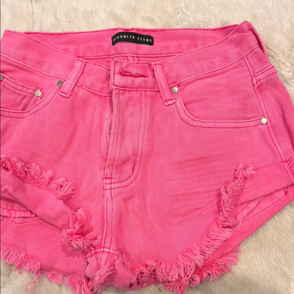 Brooklyn Karma Pink Juniors size S Shorts